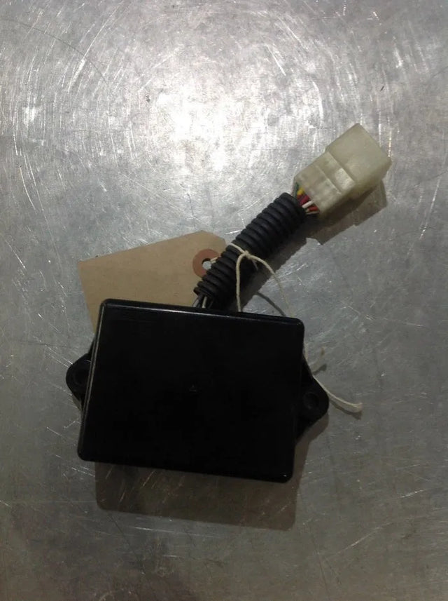 Kubota 6C080-30500 Flasher Unit - Reliable Safety Component for ME8200, ME9000, and ST Series Tractors