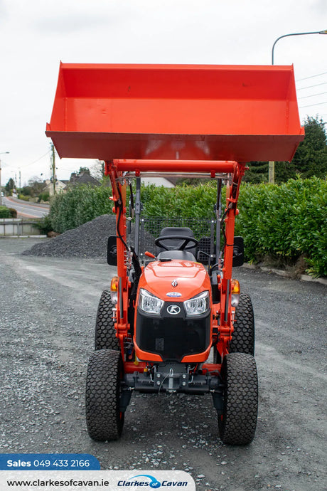 Kubota B2-261 Loader