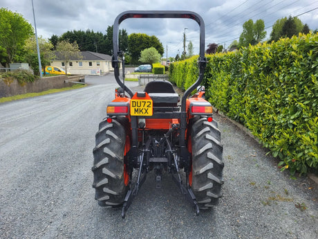 Kubota L1-452