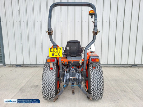 Kubota L3200