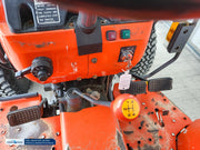 Kubota L3200
