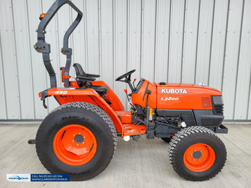 Kubota L3200