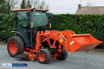 Kubota LX-351 Cab and Loader