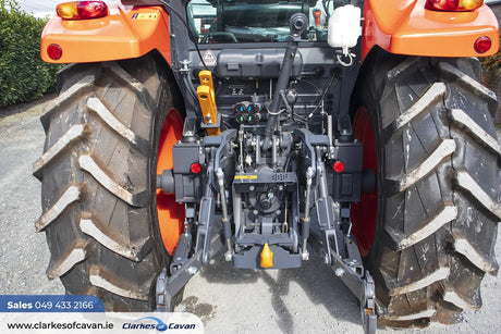 Kubota M4073 Loader