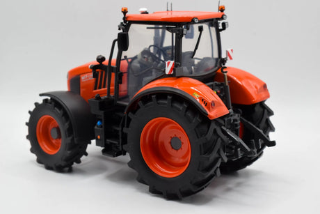 Kubota M7‑174 Model Tractor 1:32 Scale Die‑Cast with Weights by Universal Hobbies