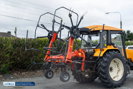 Kubota TE4555 Tedder
