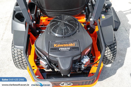 Kubota Z1-421 Zero Turn Lawnmower