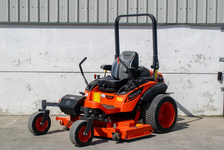 Used Kubota ZD1211 Zero Turn Lawnmower