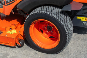 Used Kubota ZD1211 Zero Turn Lawnmower