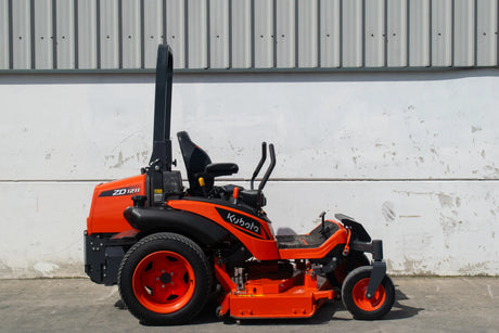Used Kubota ZD1211 Zero Turn Lawnmower