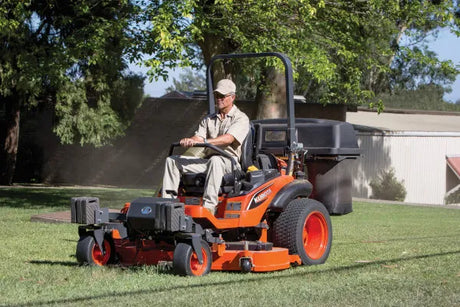 Kubota ZD1211 Zero Turn Lawnmower