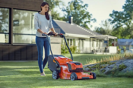 Husqvarna LC 353iVX Self Propelled Lawnmower