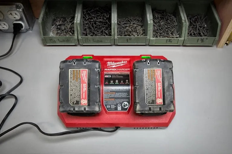 Milwaukee M18 Dual Bay Rapid Charger for M18 REDLITHIUM Batteries (M18 DFC)