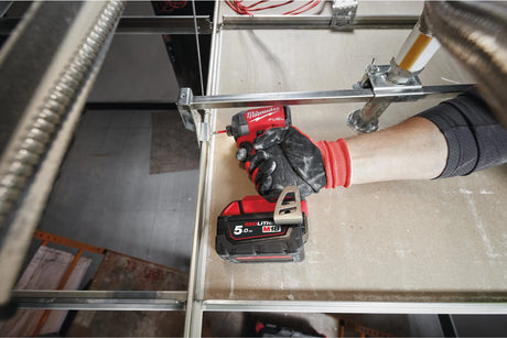 Milwaukee M18 FUEL ¼" Hex Impact Driver Bare Unit | Compact Design with 226 Nm Torque 