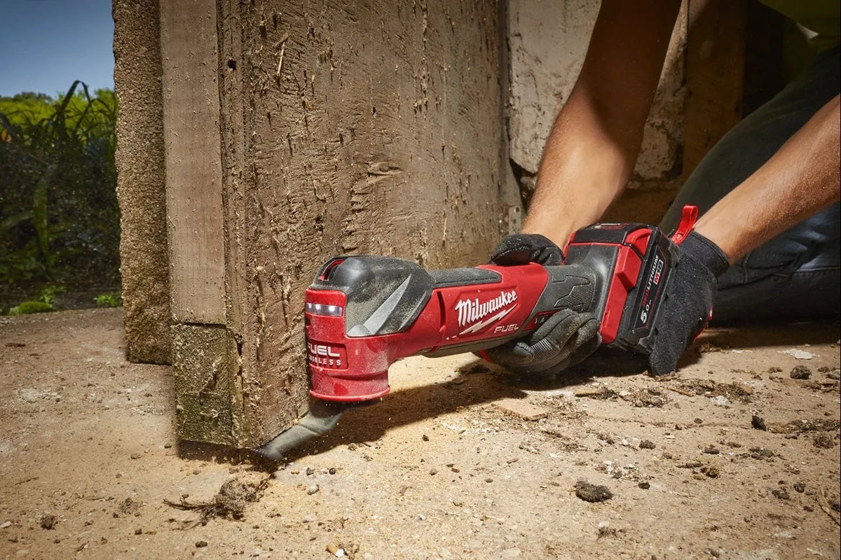 Milwaukee M18 FUEL Oscillating Multi-Tool with OPEN-LOK Blade System Bare Unit (M18 FMT-0X)