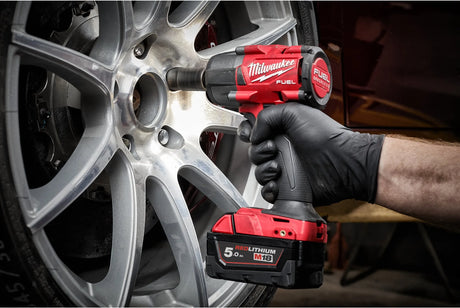 Milwaukee M18 FUEL ½″ Impact Wrench Kit - 881 Nm Torque, 2x 5.0Ah Batteries, Case & Charger