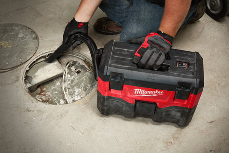 Milwaukee M18 Wet & Dry Vacuum