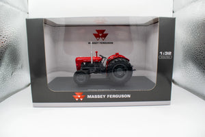 Universal Hobbies Massey Ferguson Red 35X 1:32 Model