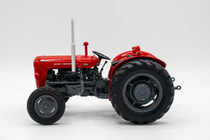 Universal Hobbies Massey Ferguson Red 35X 1:32 Model