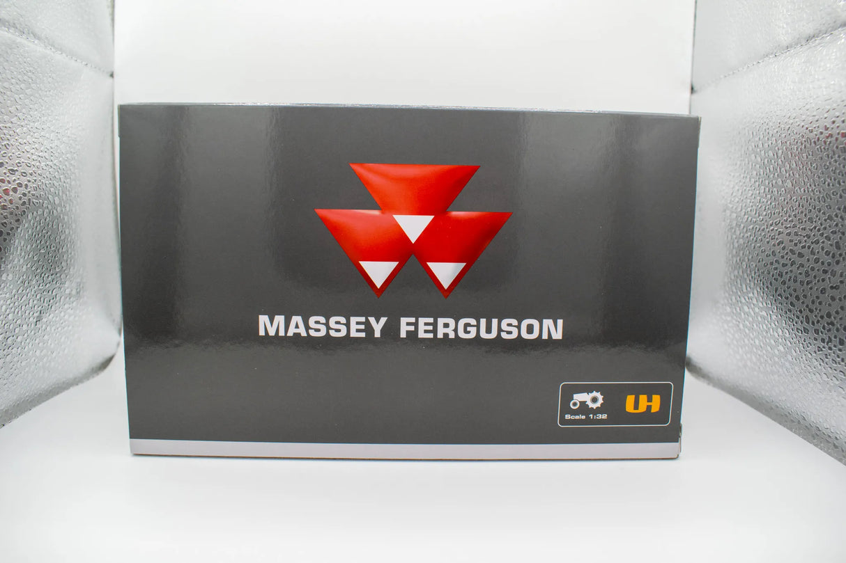 Universal Hobbies Massey Ferguson Red 35X 1:32 Model