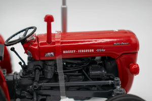 Universal Hobbies Massey Ferguson Red 35X 1:32 Model