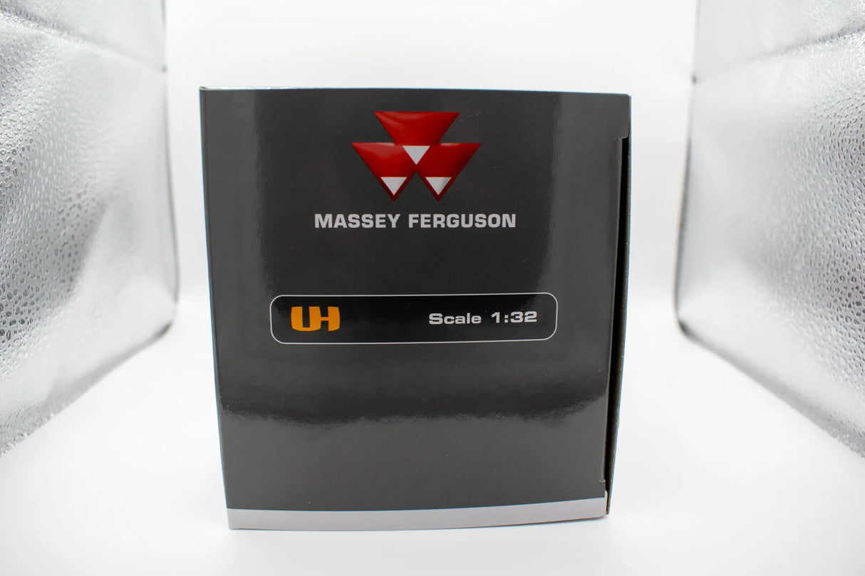 Universal Hobbies Massey Ferguson Red 35X 1:32 Model