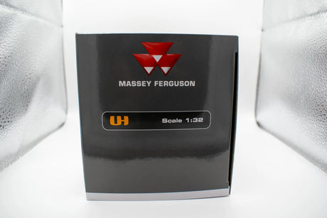 Universal Hobbies Massey Ferguson Red 35X 1:32 Model