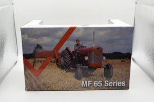 Massey Ferguson 65 Model Tractor 1:32 Scale Die‑Cast by Universal Hobbies