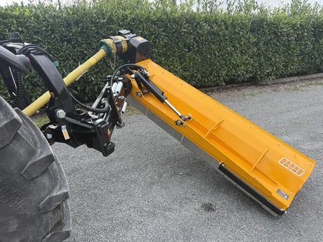 McConnel Magnum Elite Offset 225 Flail Mower