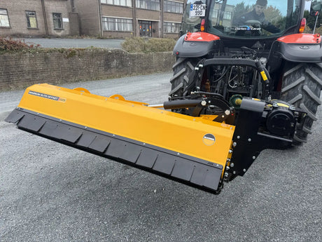 McConnel Magnum Elite Offset 225 Flail Mower