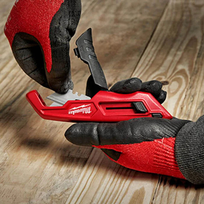 Milwaukee Sliding Utility Knife 4932492378 - Side Slide, Wire Stripper, Metal Body