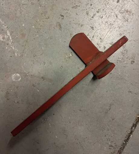 MT089 Lock Hatch | Durable and Secure Locking Mechanism for Agricultural Equipment