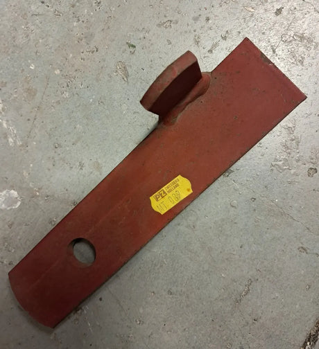 MT089 Lock Hatch | Durable and Secure Locking Mechanism for Agricultural Equipment