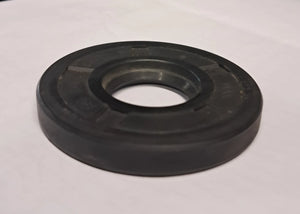 Oil Seal 20x52x10 Nitrile Rubber | Double Lip Rotary Shaft Seal for Fluid and Dust Protection