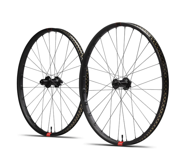 Reserve carbon 30 HD 27.5" wheelset