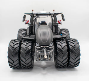 Valtra S416 Unlimited with double wheels matt black Model Tractor 1:32 Scale Die-Cast 4WD by Universal Hobbies
