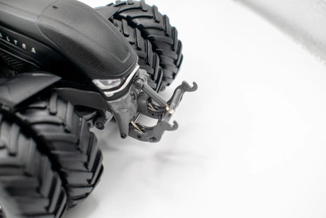 Valtra S416 Unlimited with double wheels matt black Model Tractor 1:32 Scale Die-Cast 4WD by Universal Hobbies