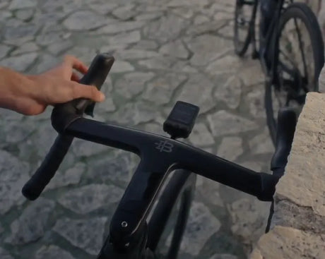 Wahoo ELEMNT BOLT 3 GPS Bike Computer - High-Performance Bike GPS with Smart Navigation