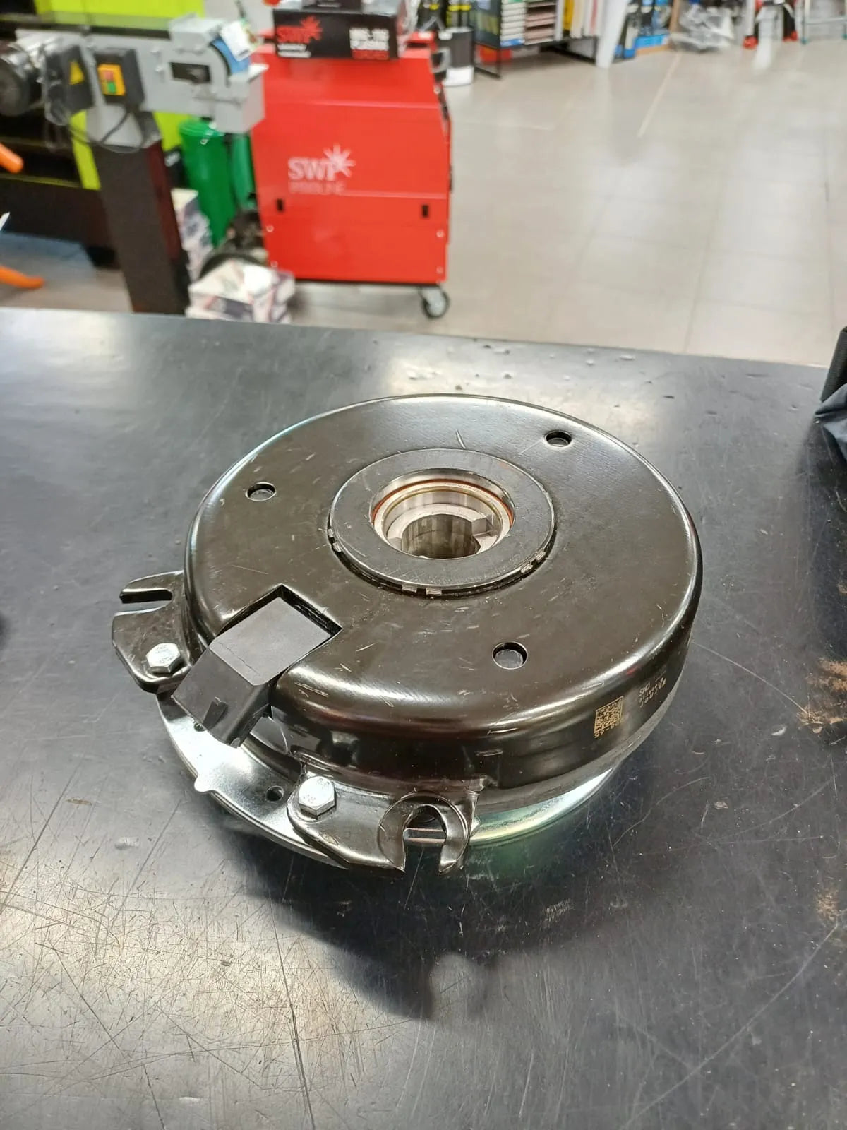 Kubota PTO Clutch for G231-G261 Mowers K205415620