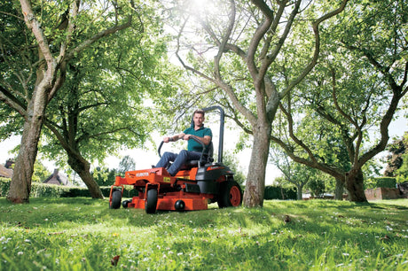Kubota Z122R Zero Turn Lawnmower